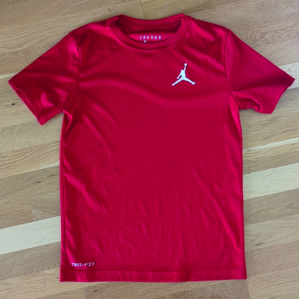 Air Jordan Dri-Fit Large Youth Shirt 12/13 yr old.